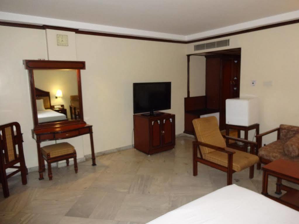 Hotel North Gate Madurai Exterior photo